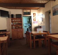Ozzie's Coffee Lounge - Holiday Find