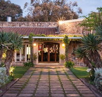 Vintner's Bar and Grill - Holiday Find