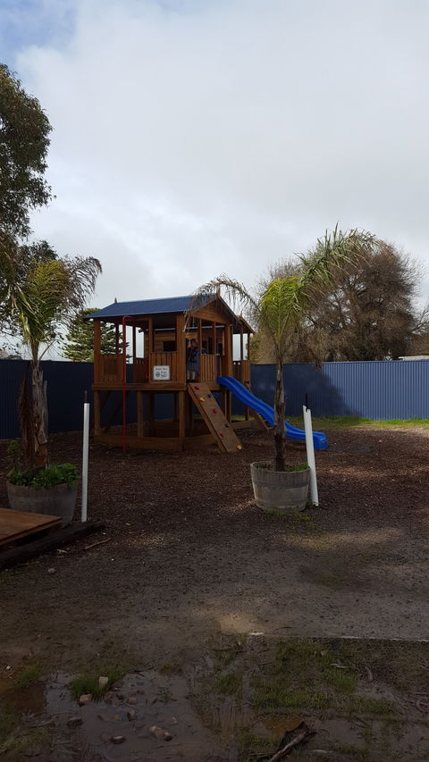 Smiling Samoyed Brewery - Holiday Find 5