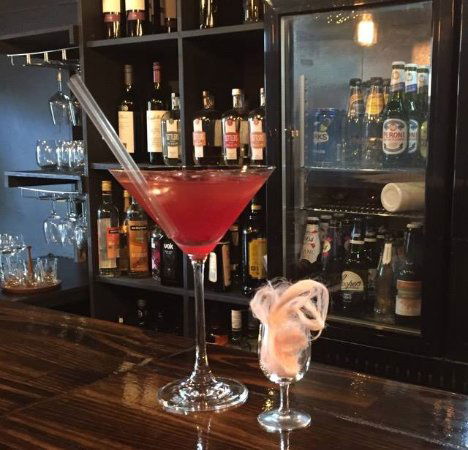Smith Tapas Bar - Holiday Find 0