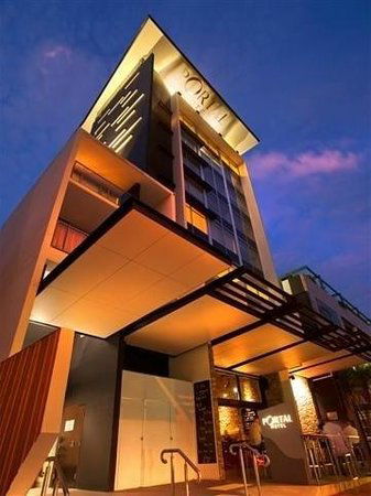 O Bar & Restaurant - Holiday Find 0