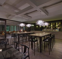 Pearls Bar - Holiday Find