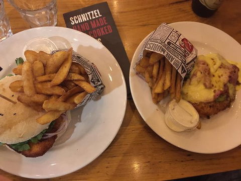 Schnitz - Holiday Find 0