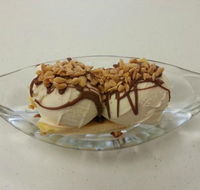 Emerald Creek Ice-Creamery - Holiday Find