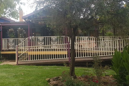 Emu Vale QLD Holiday Find