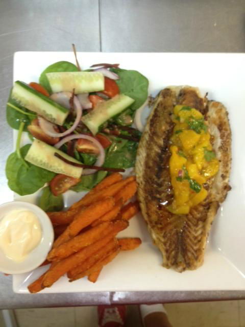 Harry's Cafe - Holiday Find 4