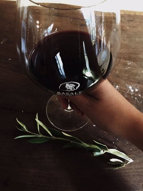 Basalt Vineyard Cafe - Holiday Find 1