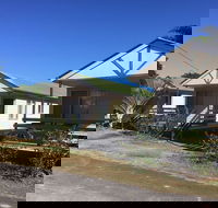Miriam Vale Hotel Kitchen - Holiday Find