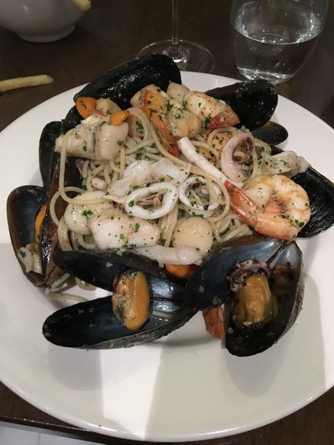Bacash Restaurant - Holiday Find 6
