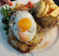 The Home Hotel Bistro - Holiday Find