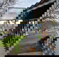 Edina Waterfront Cafe - Holiday Find