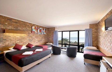 Kangaroo Island Seaside Inn - Holiday Find 1