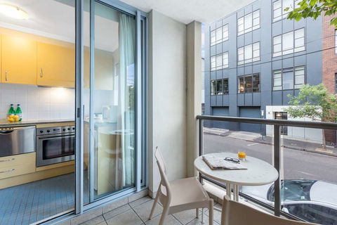 Nesuto Chippendale Sydney Apt Hotel - Holiday Find 11