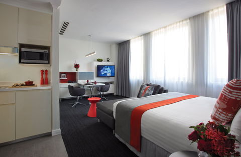 Citadines St Georges Terrace - Holiday Find 3