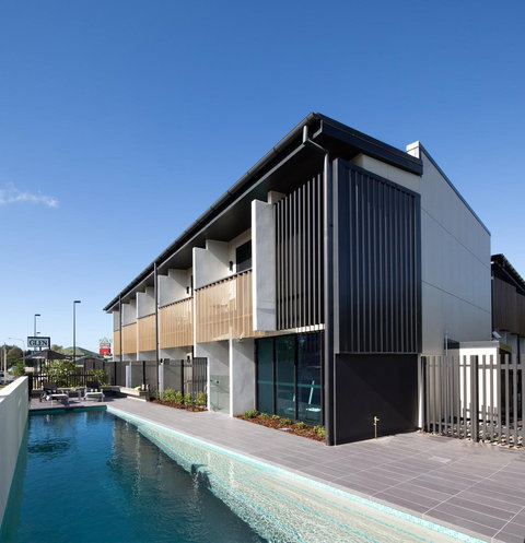 The Glen Hotel & Suites - Holiday Find 5