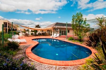 Nagambie Waterfront Motel - Holiday Find 2