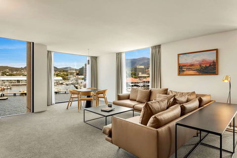 Macq 01 Hotel - Holiday Find 11