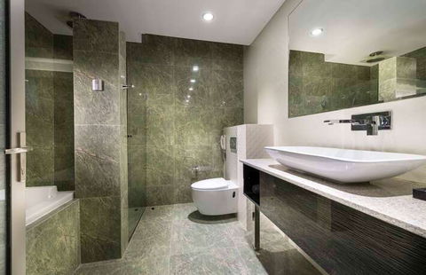 Swan River Hotel - Holiday Find 9