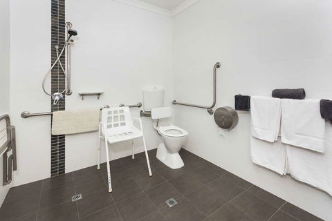 Quality Hotel Bayswater - Holiday Find 4