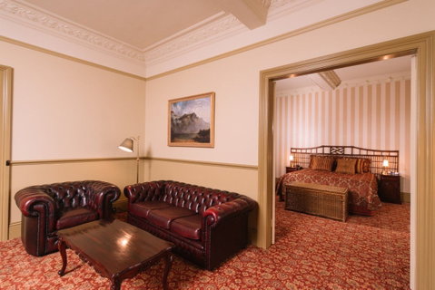 Hadley's Orient Hotel - Holiday Find 7