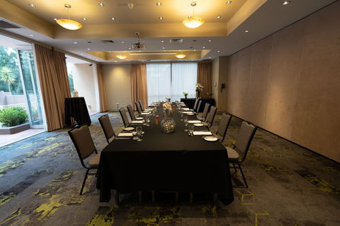 Holiday Inn Parramatta - Holiday Find 11