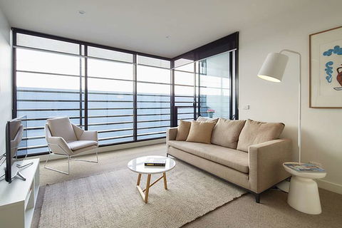 381 Cremorne - Holiday Find 2