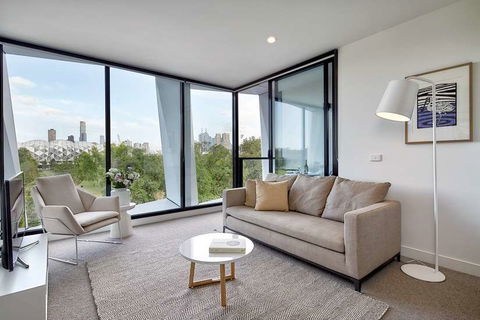 381 Cremorne - Holiday Find 9