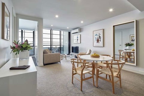 381 Cremorne - Holiday Find 11