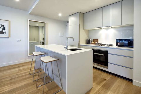381 Cremorne - Holiday Find 14