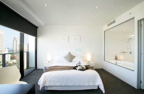 Mantra Circle on Cavill - Holiday Find 12