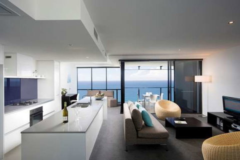 Mantra Circle on Cavill - Holiday Find 13