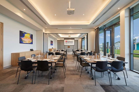 Hilton Garden Inn Albany - Holiday Find 12