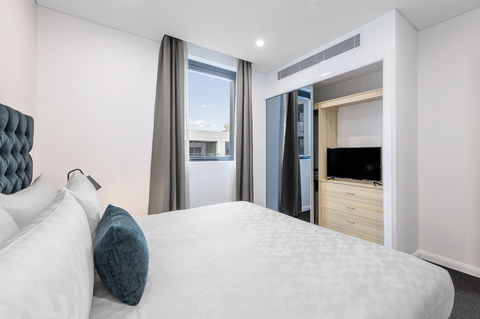 Meriton Suites Sydney Airport - Holiday Find 12