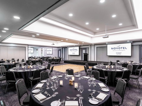 Novotel Sydney Central - Holiday Find 6