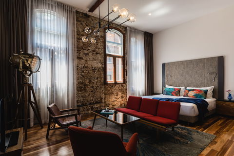 The Old Clare Hotel - Holiday Find 12