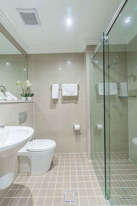 Best Western Plus Camperdown Suites - Holiday Find 8