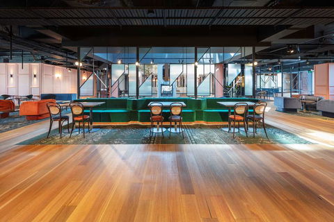 Amora Hotel Riverwalk Melbourne - Holiday Find 5