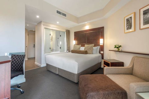 Amora Hotel Riverwalk Melbourne - Holiday Find 7