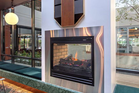 Amora Hotel Riverwalk Melbourne - Holiday Find 17