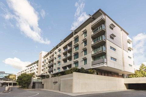 Adina Apartment Hotel Perth - Holiday Find 0