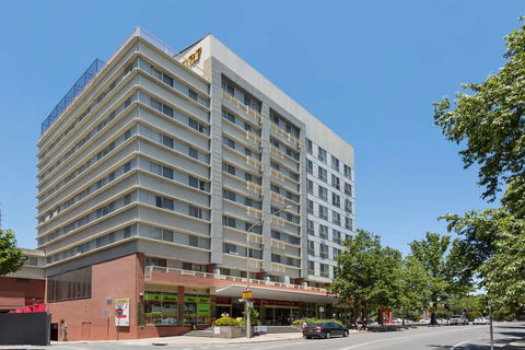 Nesuto Canberra Apartment Hotel - Holiday Find 0