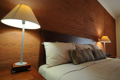 Gidgee Inn - Holiday Find 2