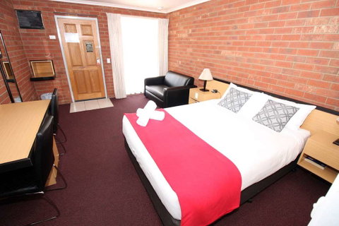 Pevensey Motor Lodge - Holiday Find 2