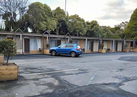Moe Parklands Motel - Holiday Find 1