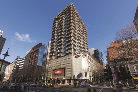 Adina Apartment Hotel Melbourne - Holiday Find 1