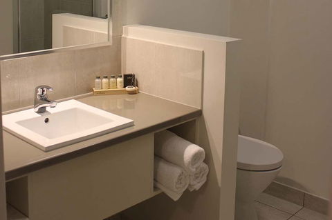 Swan Hill Resort - Holiday Find 1