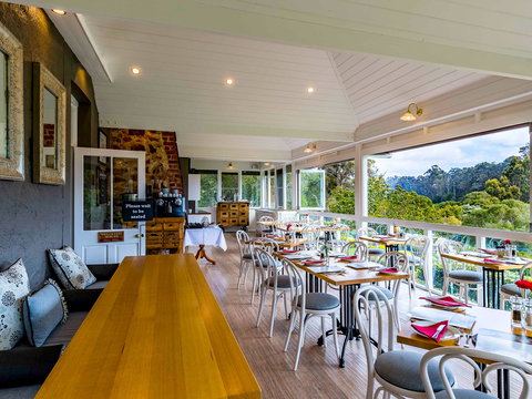 Grand Mercure Basildene Manor - Holiday Find 14