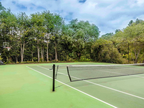 Grand Mercure Basildene Manor - Holiday Find 17