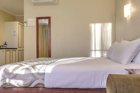 Lake Inn Ballarat - Holiday Find 5