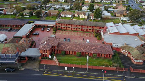 Sovereign Park Motor Inn - Holiday Find 1